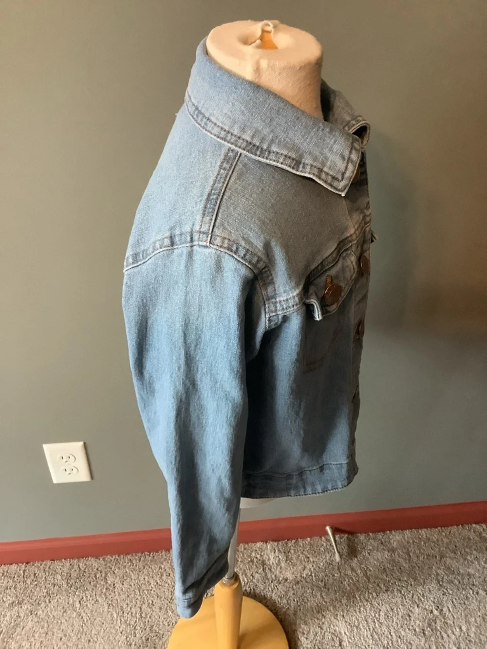 BCBG Girls XS (5-6) Light Blue Kids Denim Jacket - Excellent Condition.